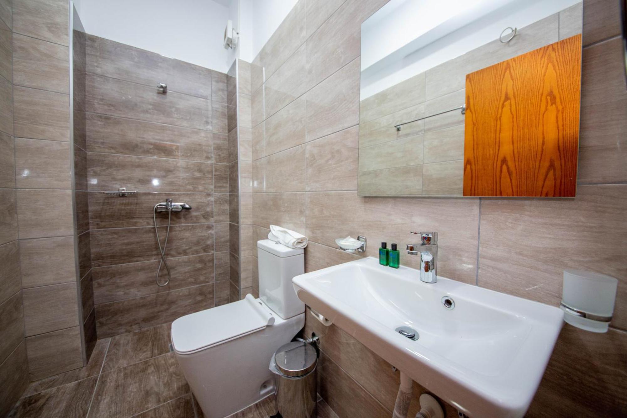 Hotel Keliani Саранде Екстериор снимка