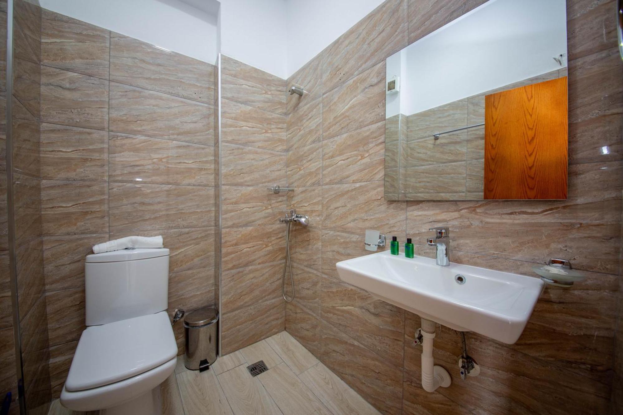 Hotel Keliani Саранде Екстериор снимка